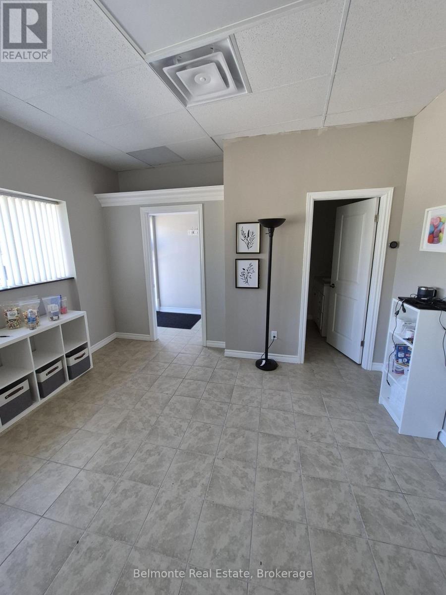 37 - 1621 Mcewen Drive Property Photo 10