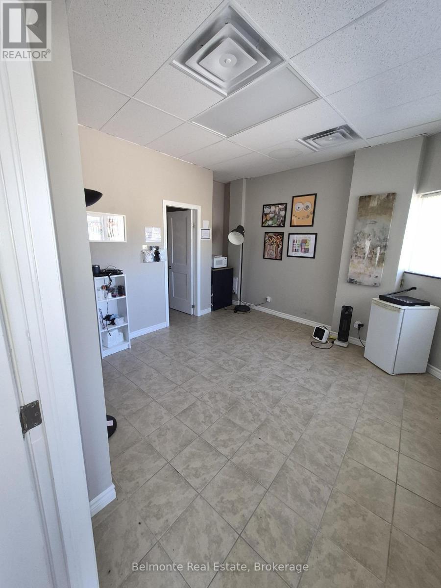 37 - 1621 Mcewen Drive Property Photo 12