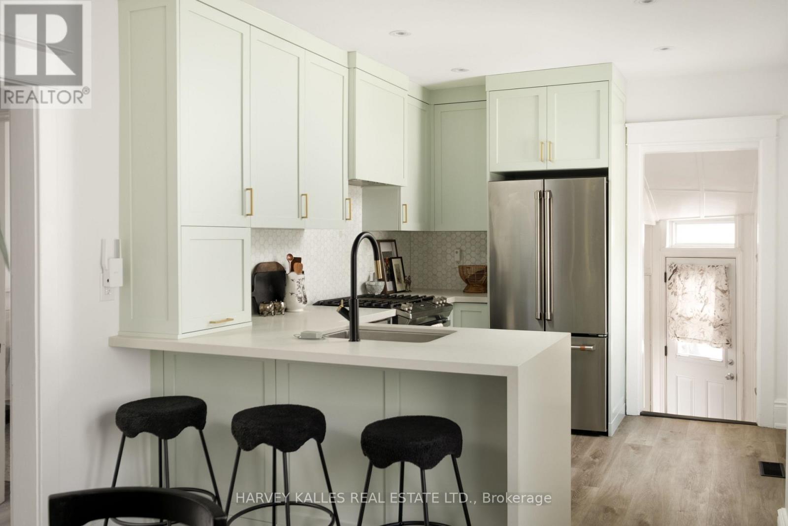84 Coleridge Avenue Property Photo 3
