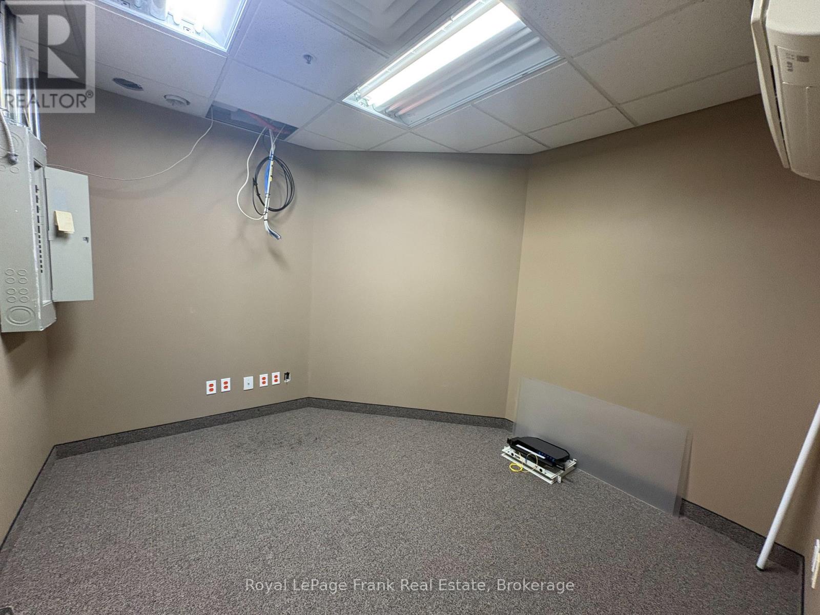 210 - 1614 Dundas Street E Property Photo 6