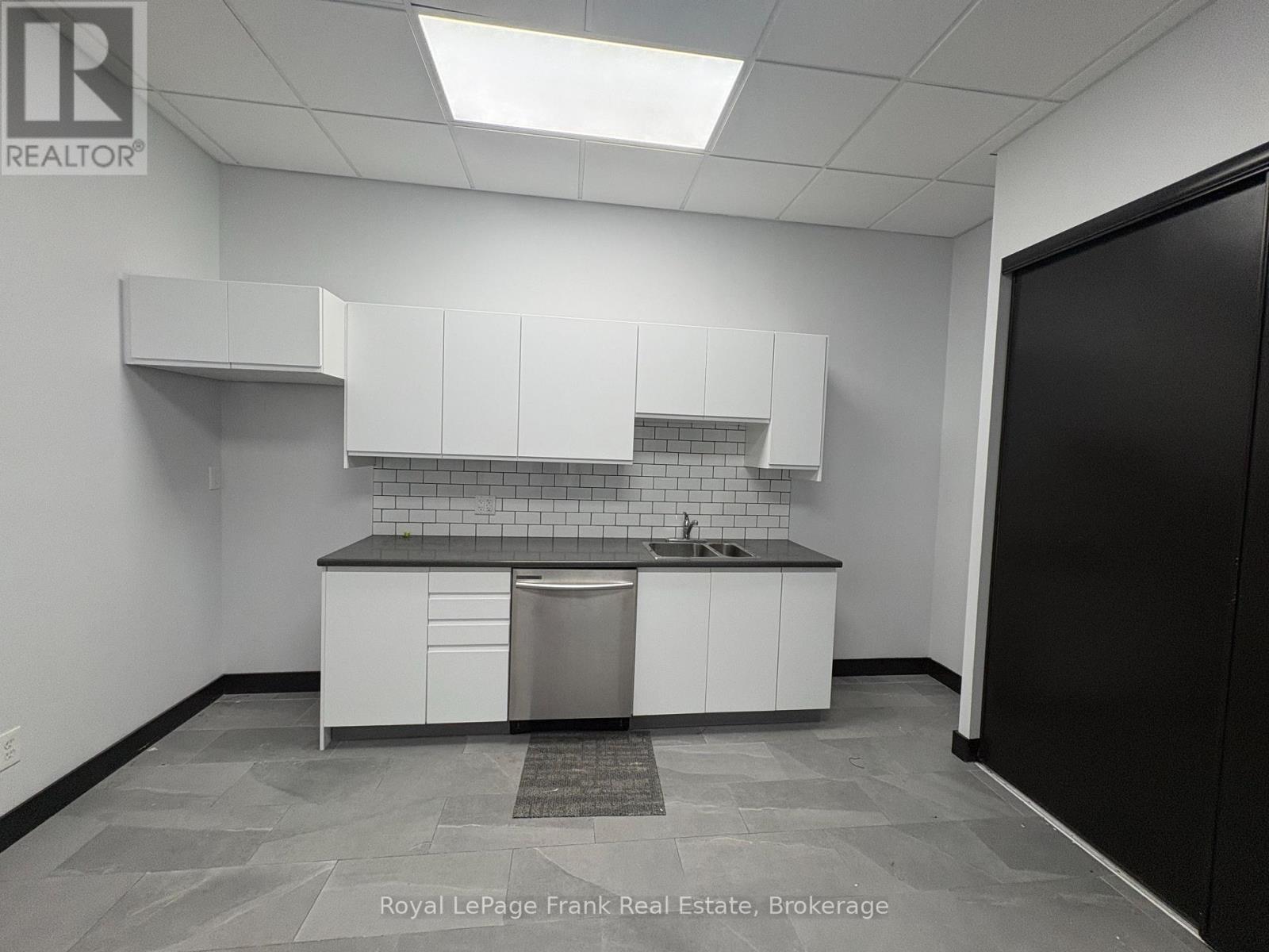 104 - 1614 Dundas Street E Property Photo 9