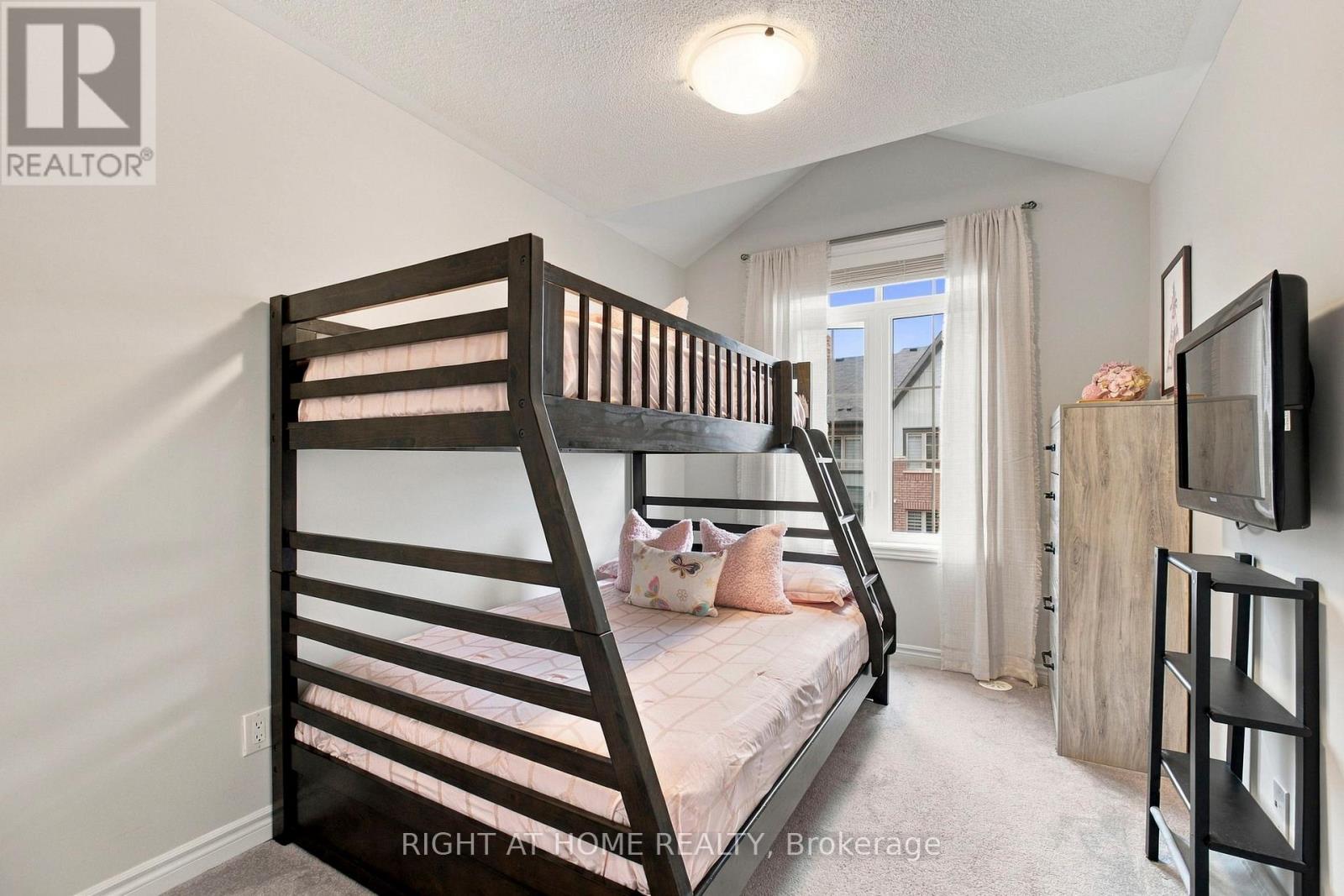 41 Amulet Way Property Photo 29