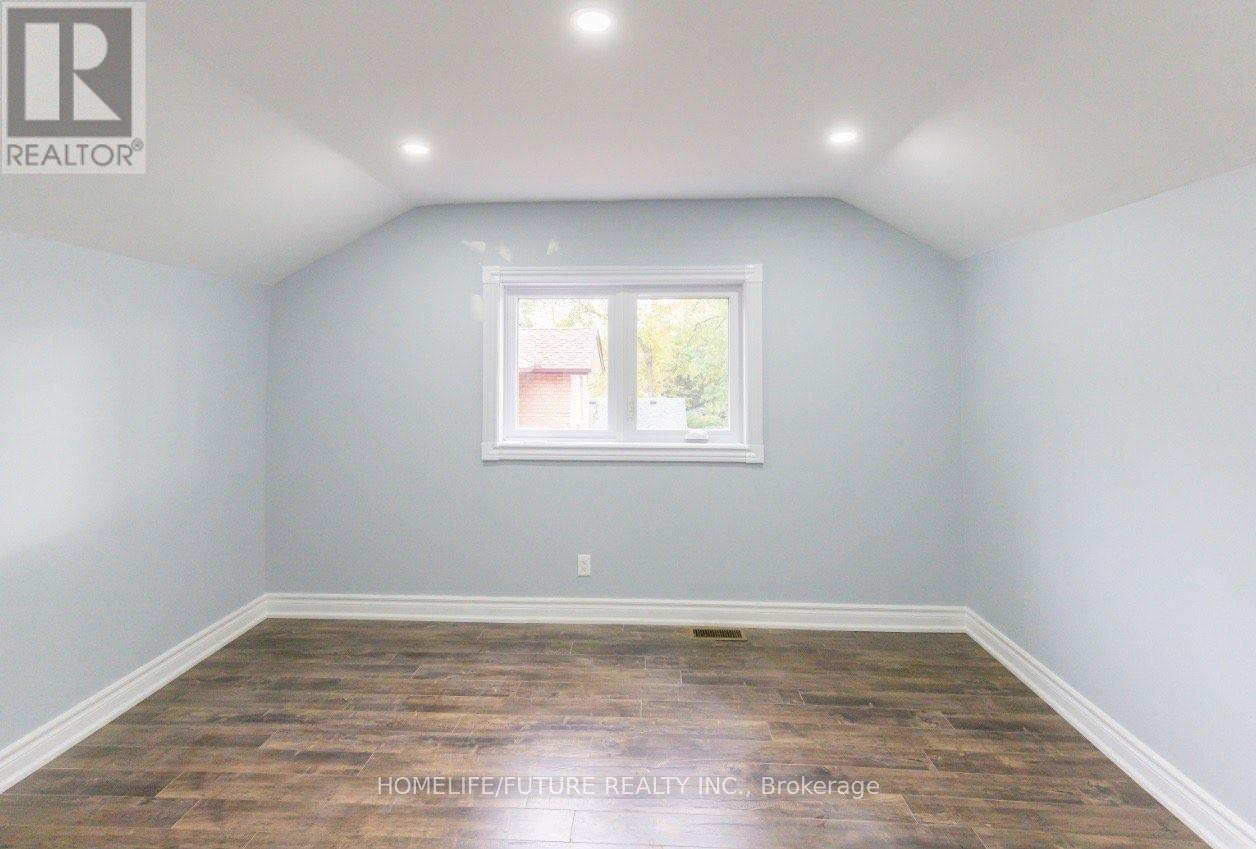 29 Megan Avenue Property Photo 12