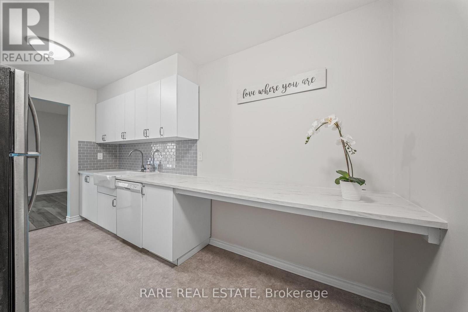 18 - 221 Ormond Drive Property Photo 2