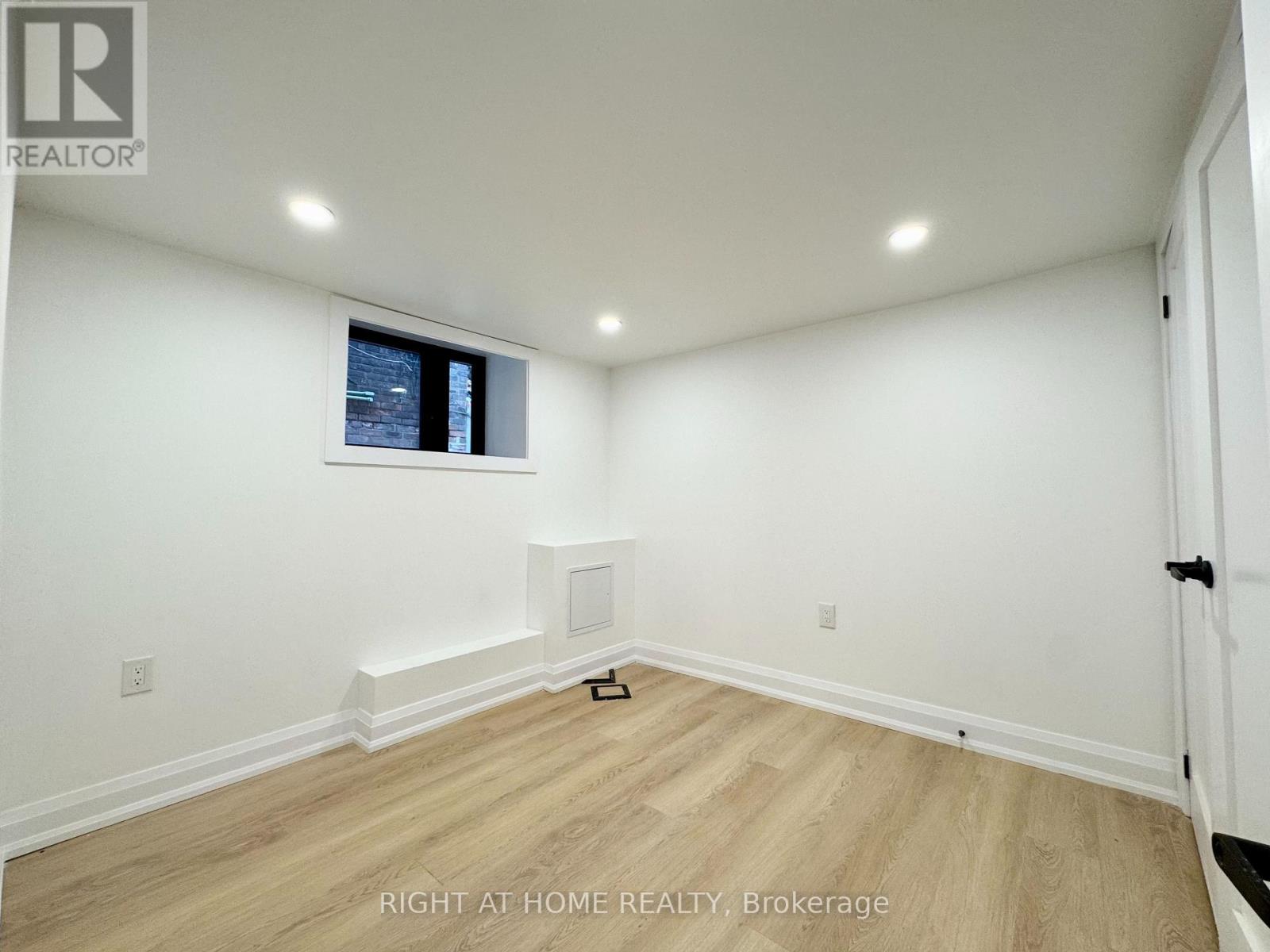 #1 - 151 Gledhill Avenue Property Photo 11