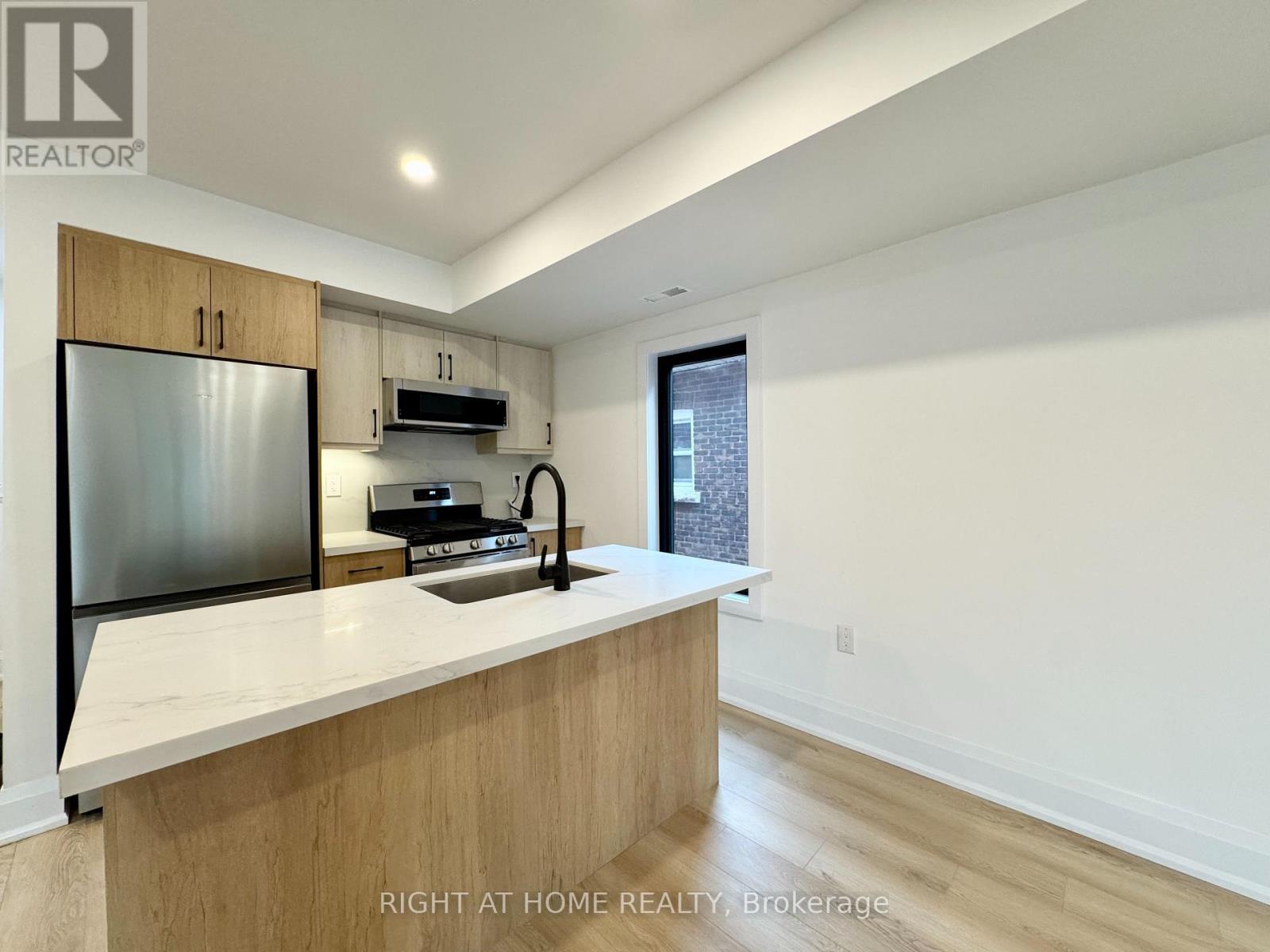 #3 - 151 Gledhill Avenue Property Photo 5