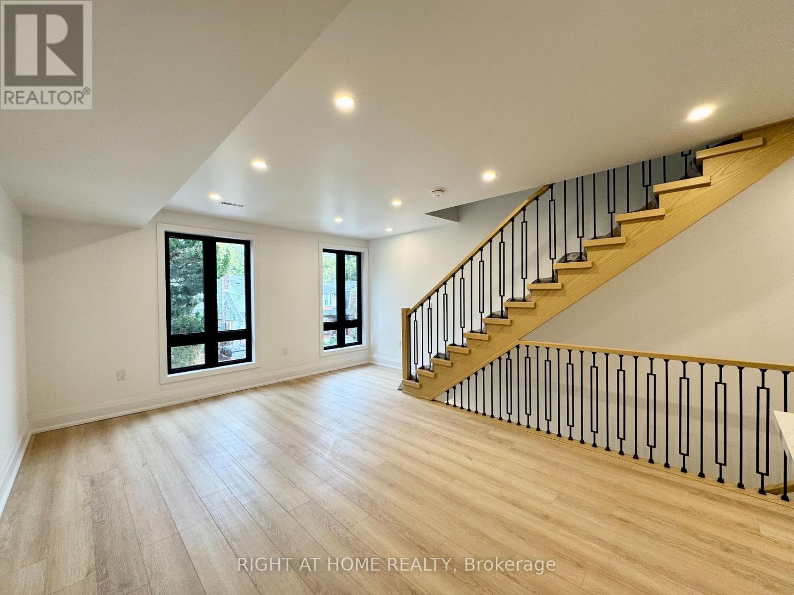 #3 - 151 Gledhill Avenue Property Photo 6