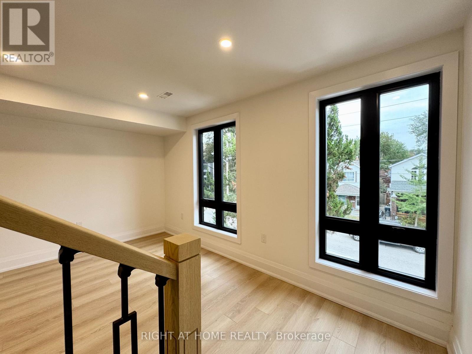 #3 - 151 Gledhill Avenue Property Photo 9