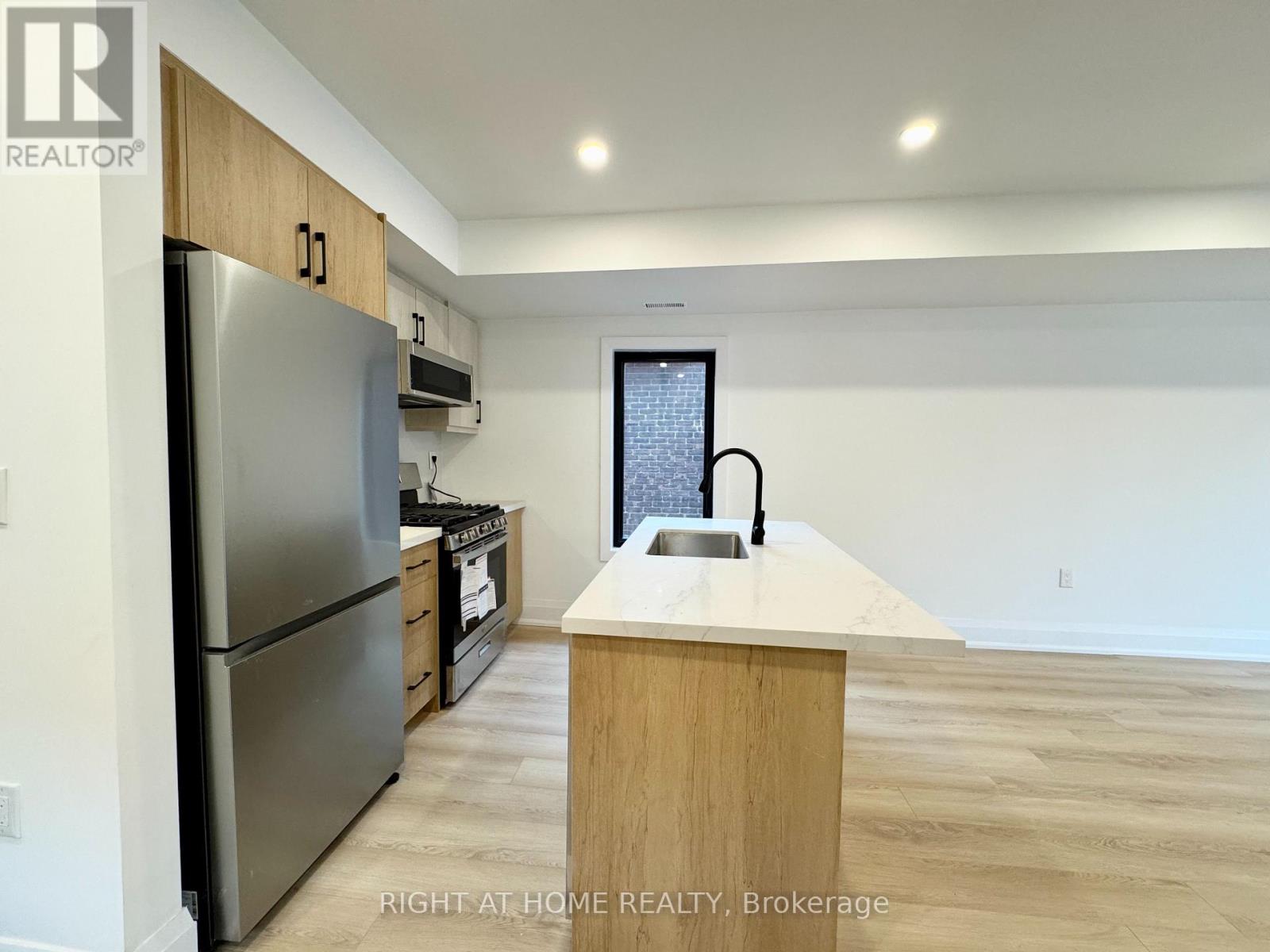 #3 - 151 Gledhill Avenue Property Photo 10