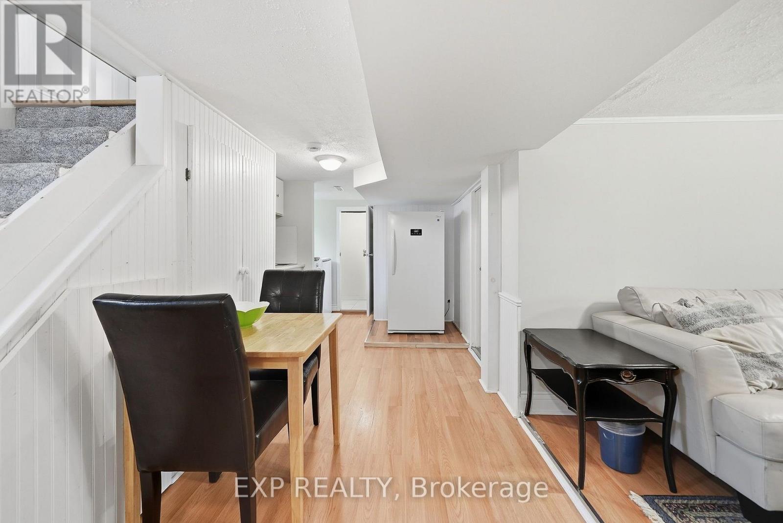 312 Walnut Street W Property Photo 32