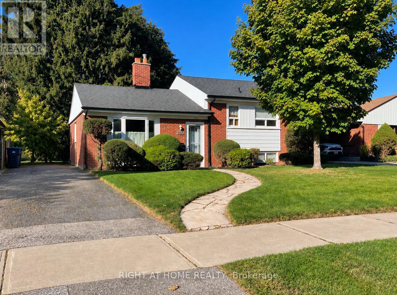 223 Ellendale Drive Property Photo 1