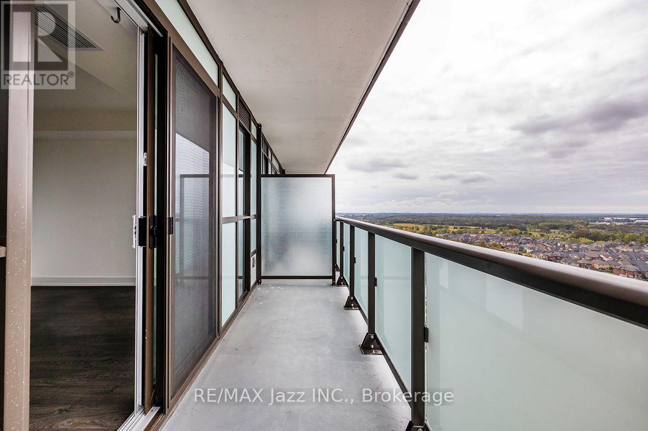 2001 - 2550 Simcoe Street N Property Photo 14