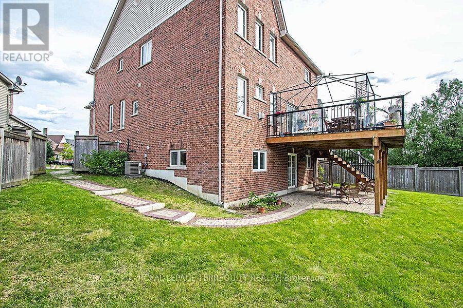 Lower - 53 Rushbrooke Way Property Photo 3