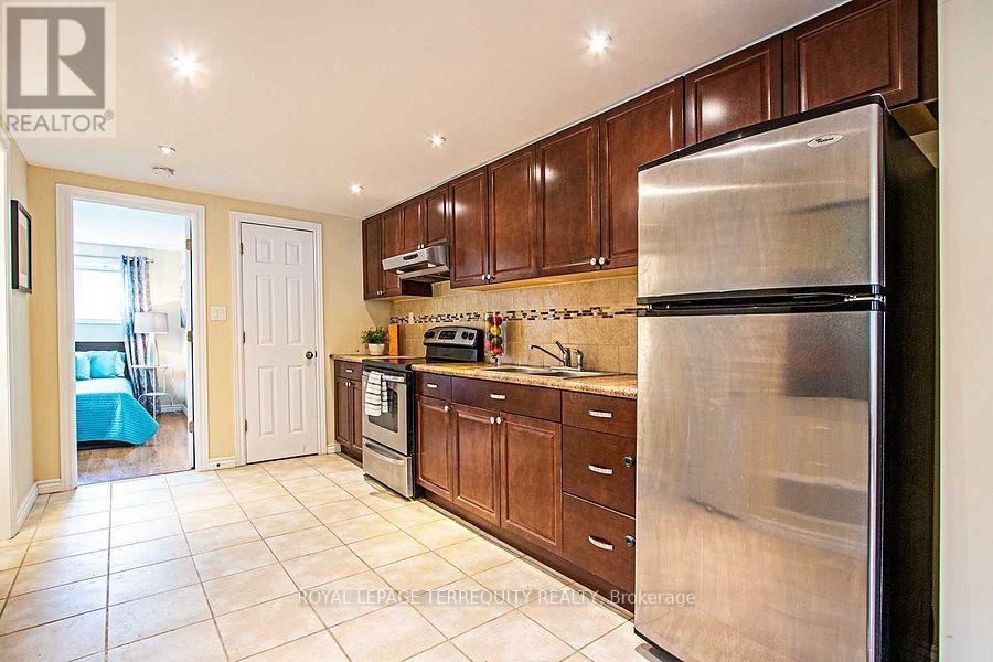 Lower - 53 Rushbrooke Way Property Photo 15