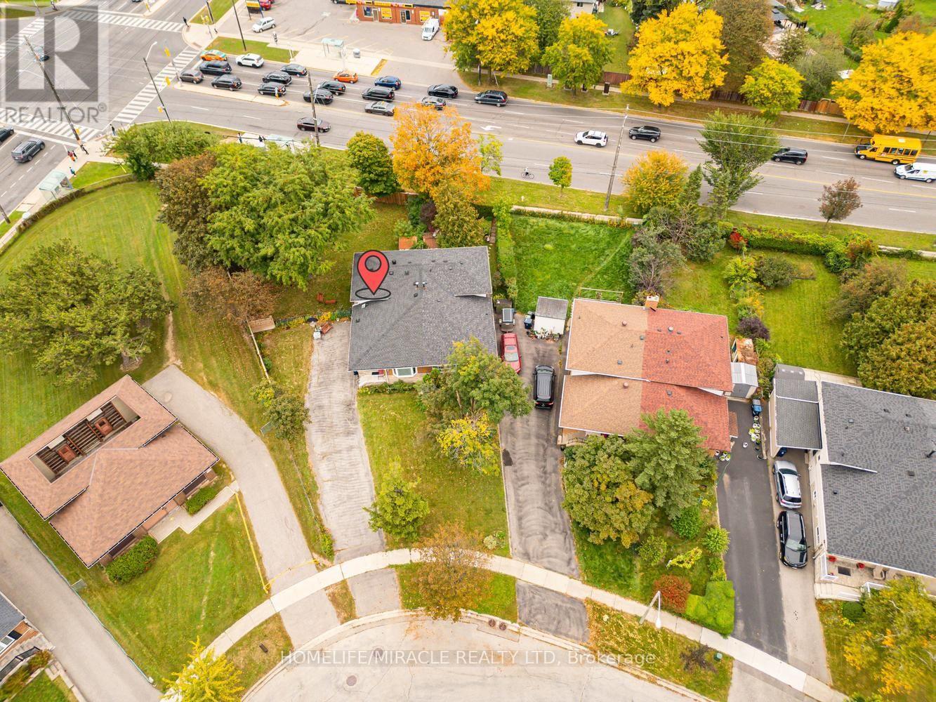 54 Sunderland Crescent Property Photo 4