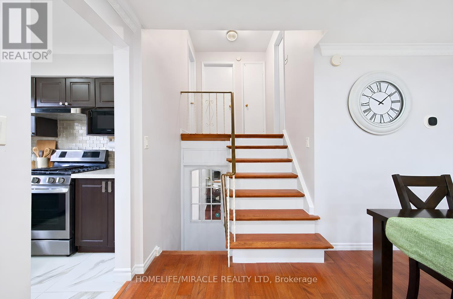 54 Sunderland Crescent Property Photo 22