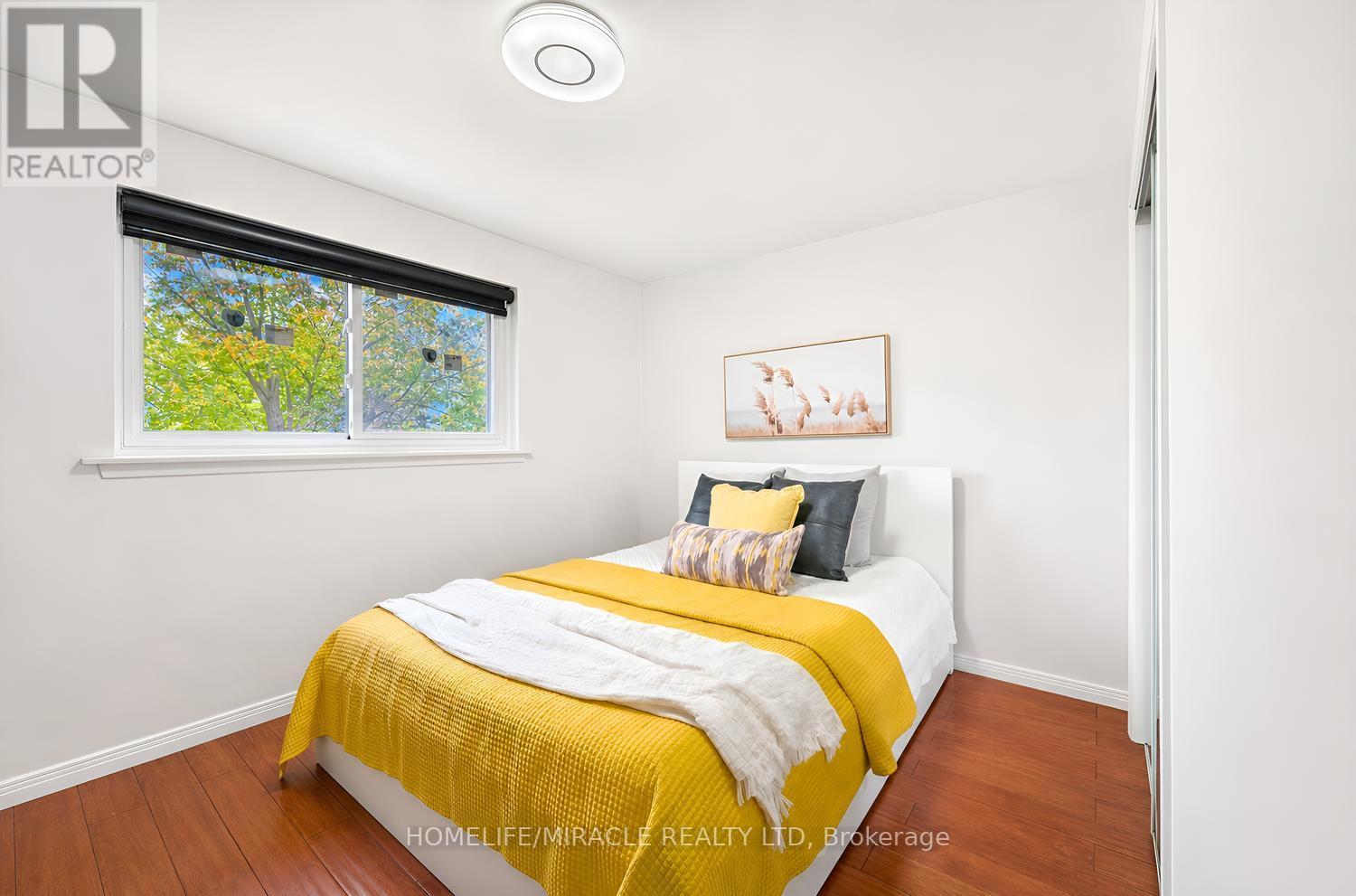 54 Sunderland Crescent Property Photo 28