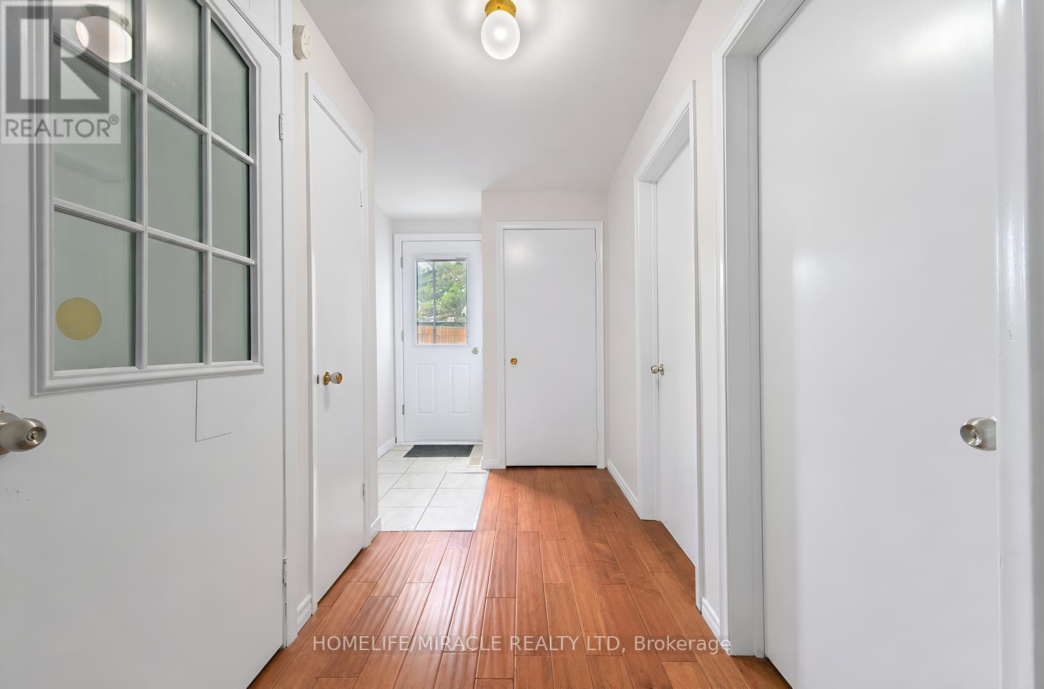 54 Sunderland Crescent Property Photo 36