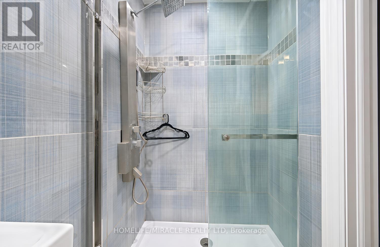 54 Sunderland Crescent Property Photo 45