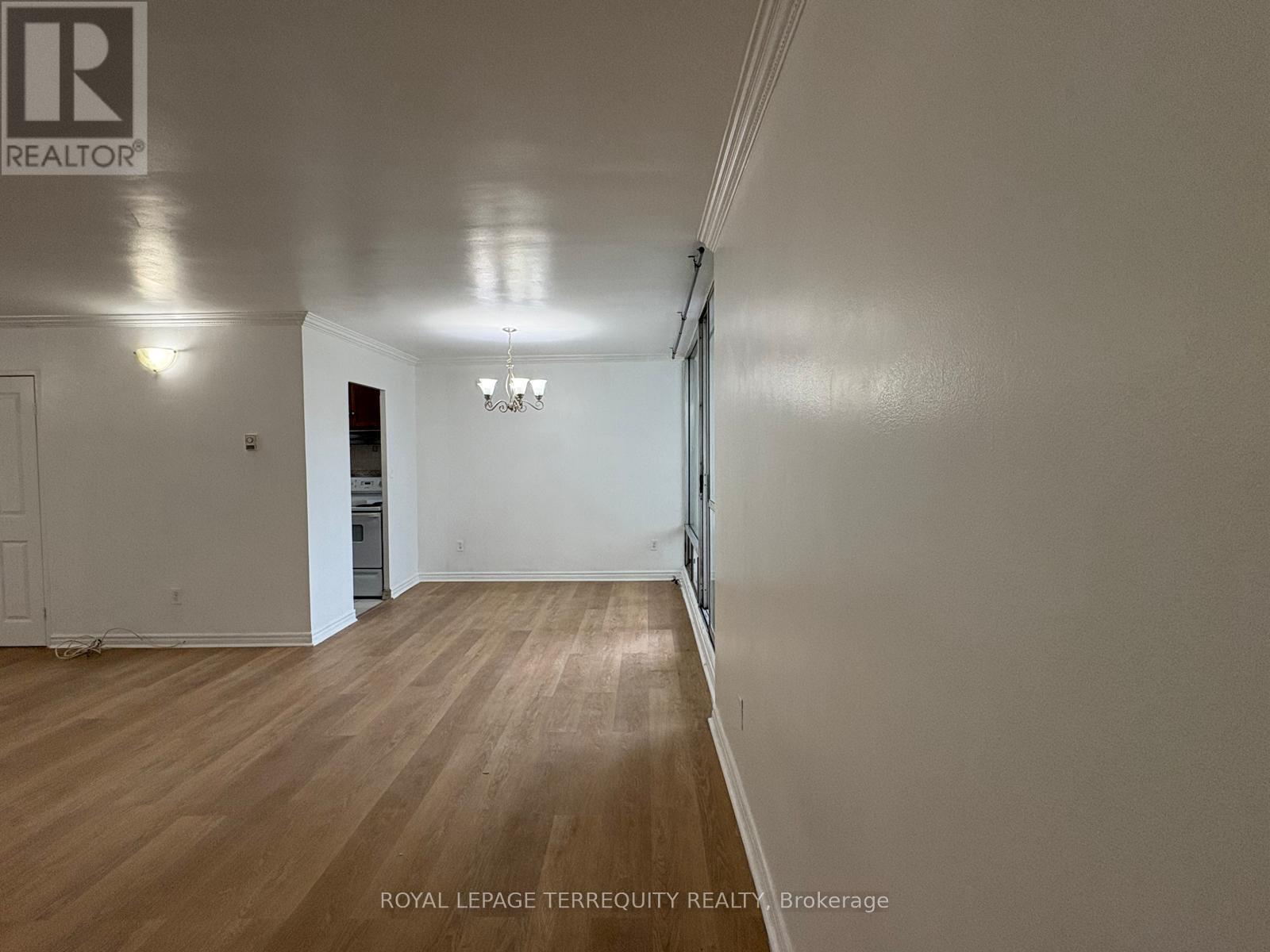 309 - 1 Massey Square Property Photo 10