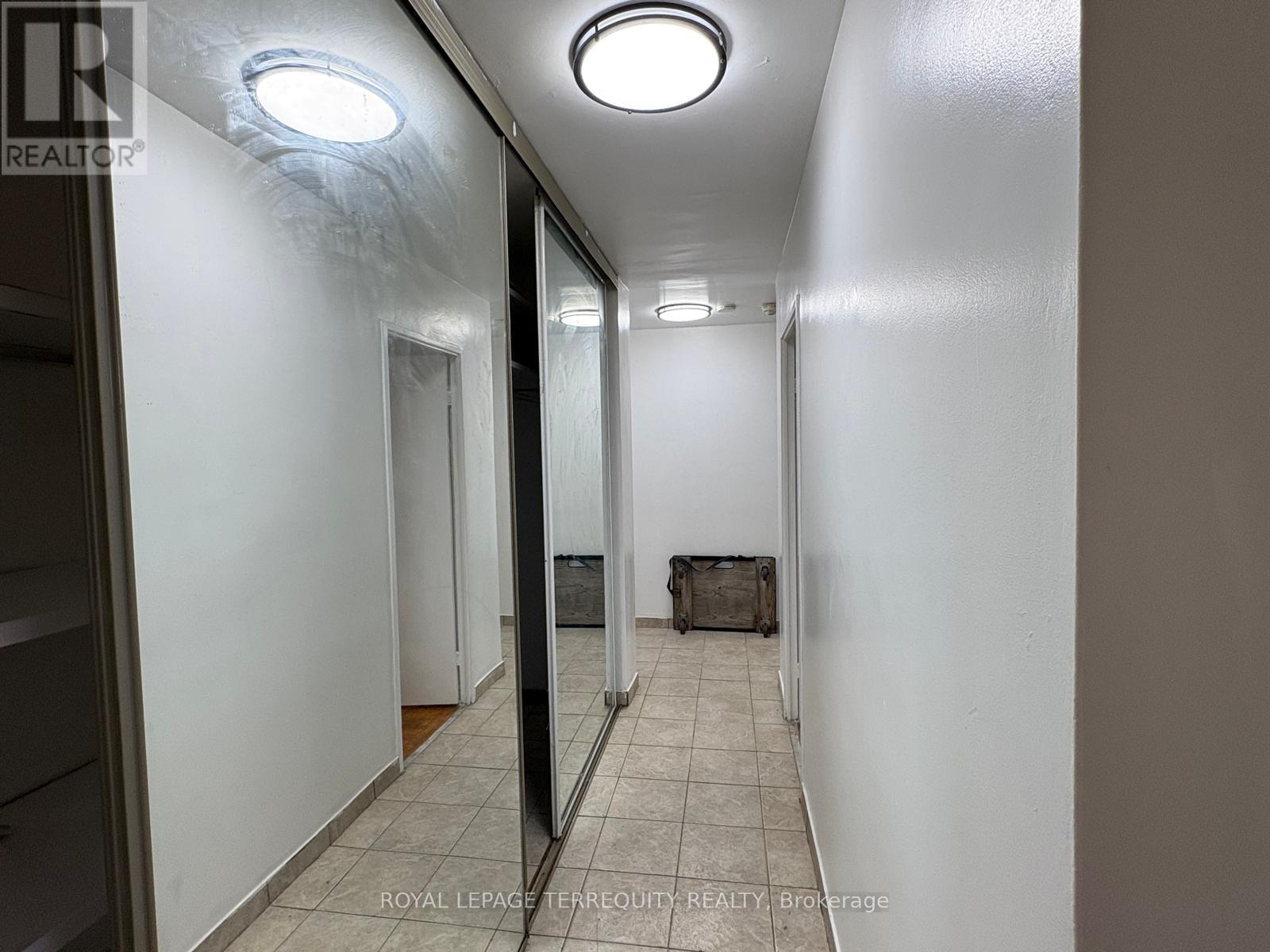 309 - 1 Massey Square Property Photo 18