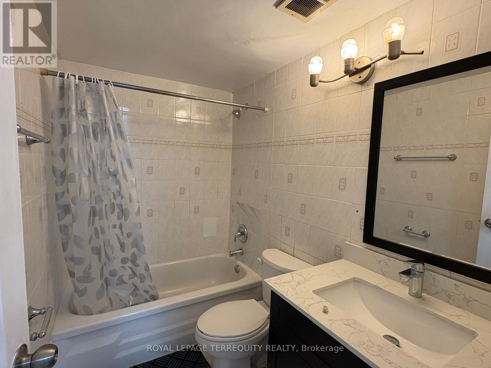 309 - 1 Massey Square Property Photo 24