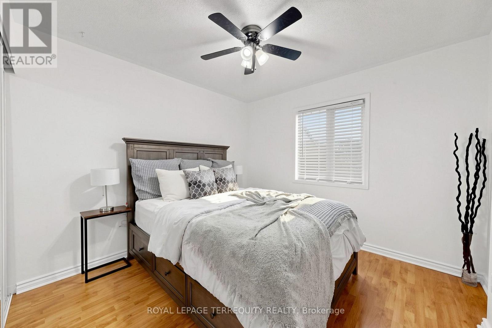 62 - 1865 Kingston Road Property Photo 25