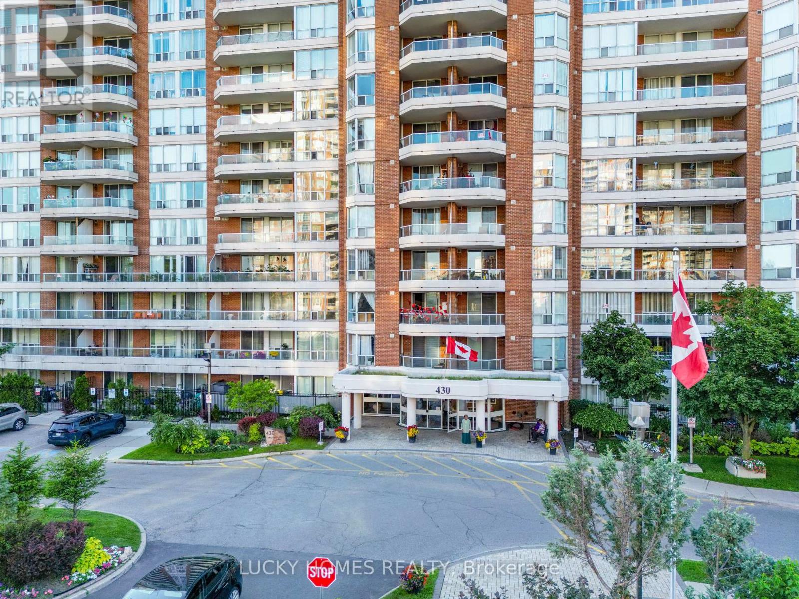 915 - 430 MCLEVIN AVENUE Property Photo 1