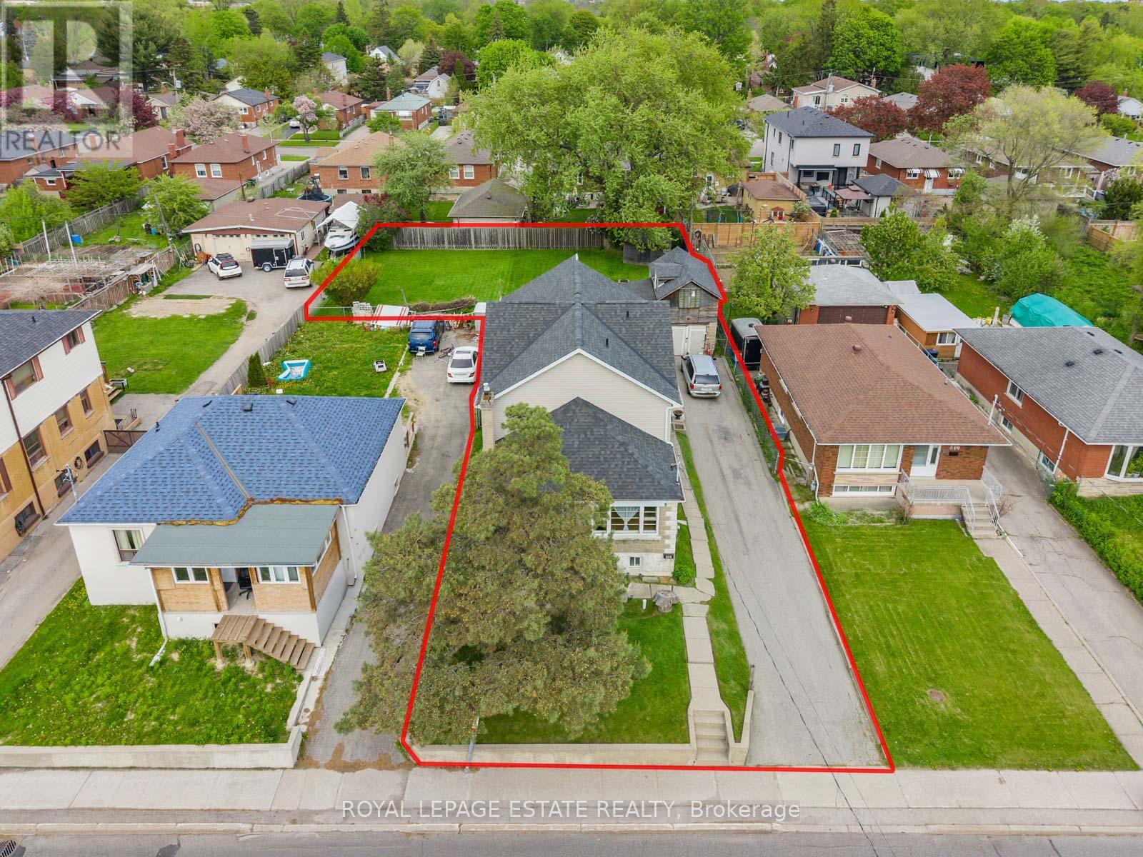 601 Pharmacy Avenue Property Photo 2