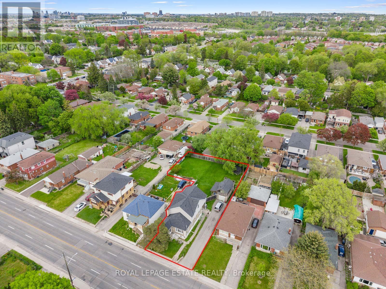 601 Pharmacy Avenue Property Photo 49