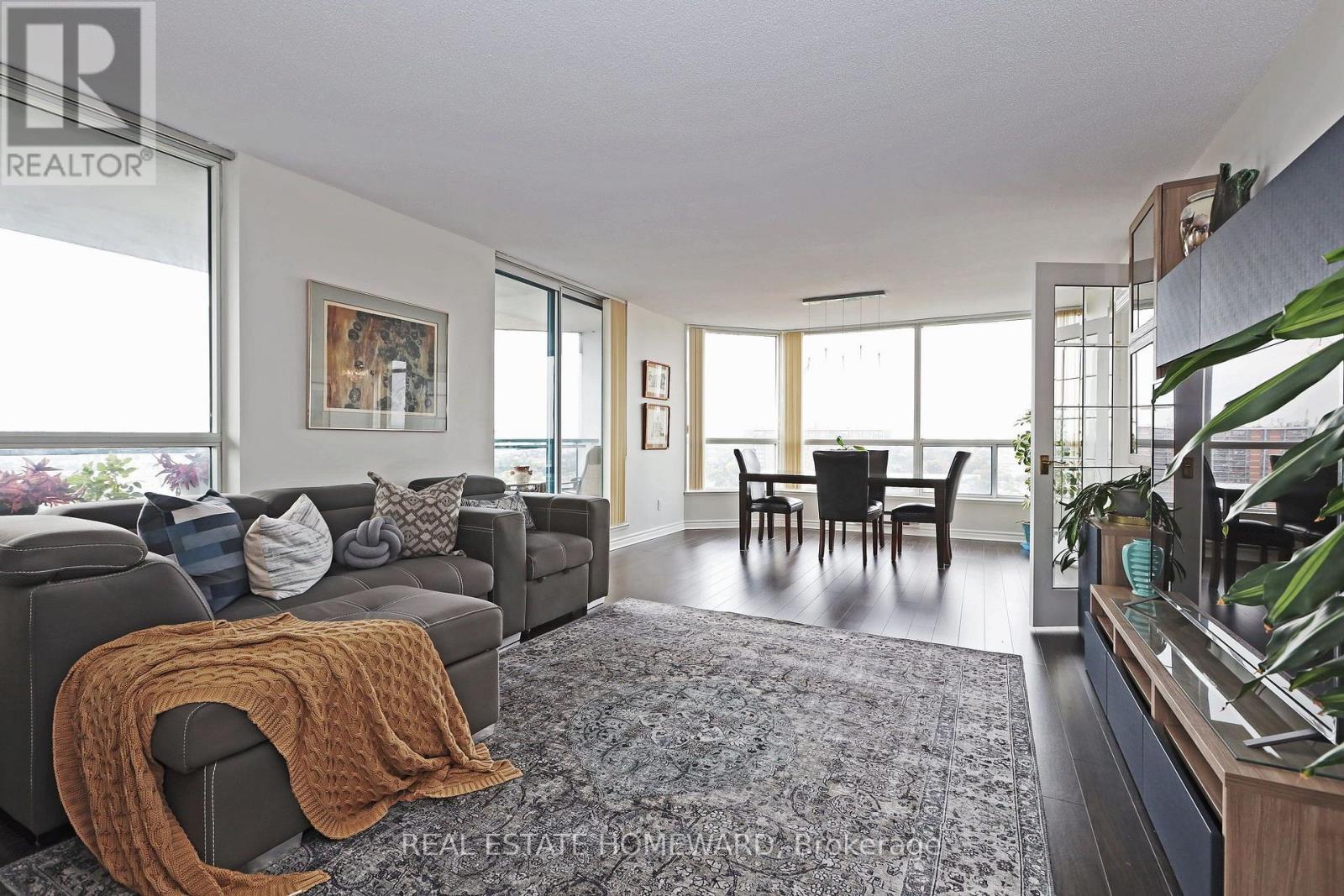 1913 - 4725 SHEPPARD AVENUE E Property Photo 1