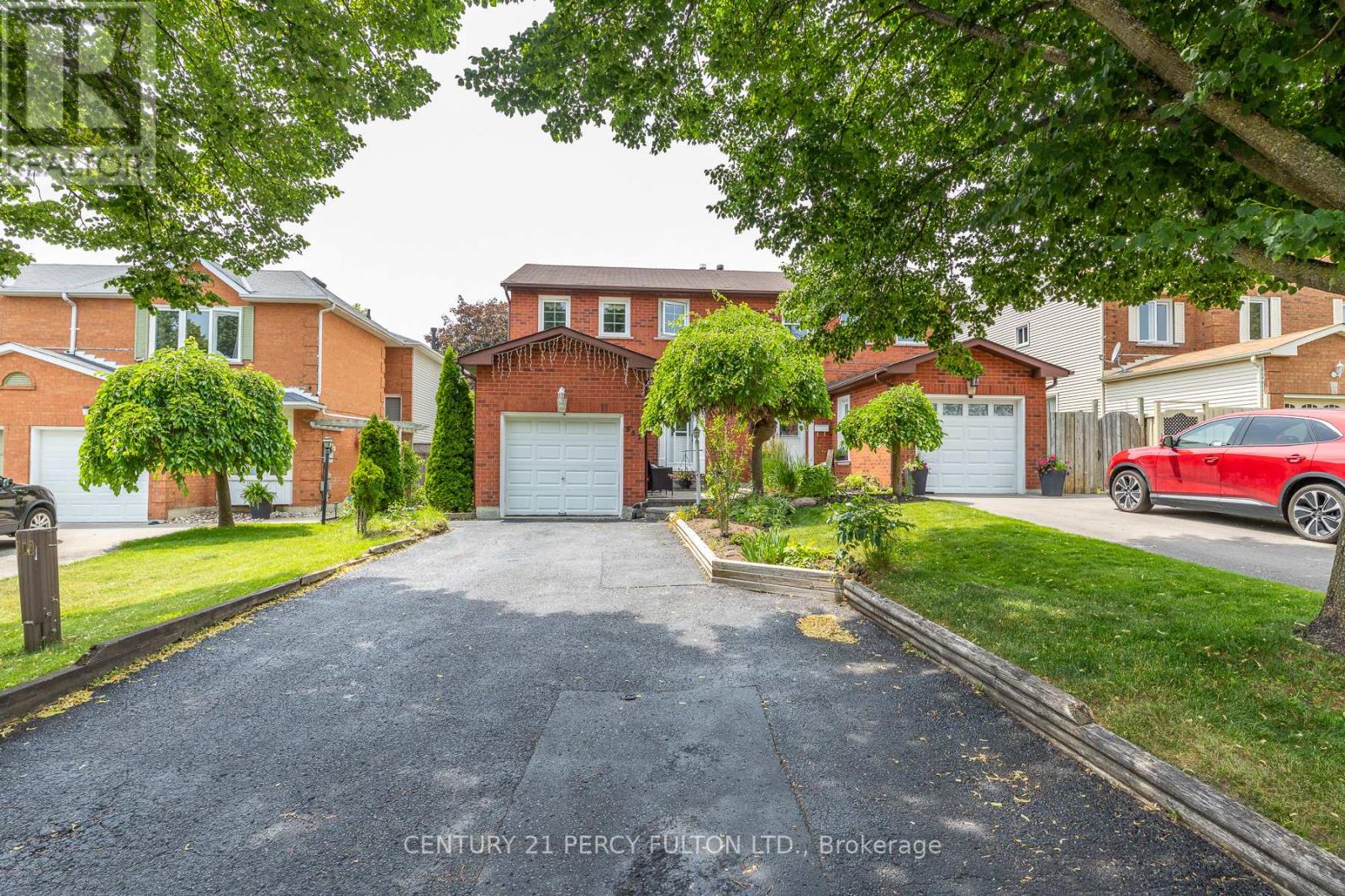 557 Cobblehill Drive Photo de la propriété 1