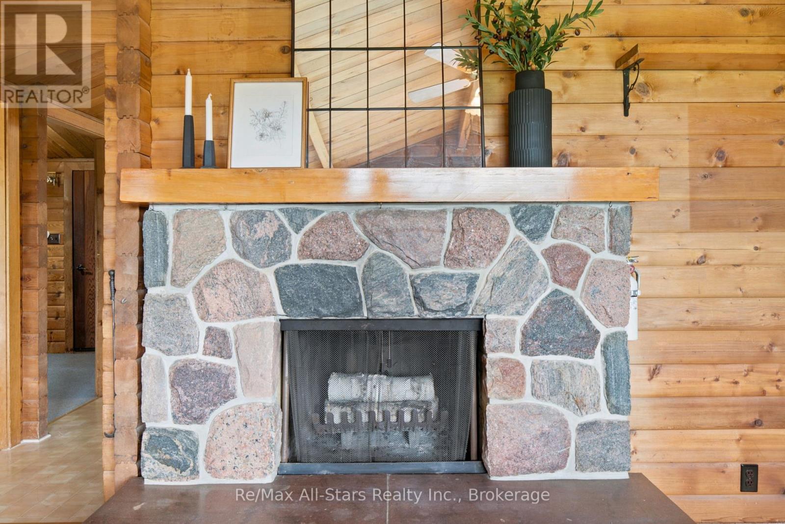 18050 Nesbitt Line Property Photo 9