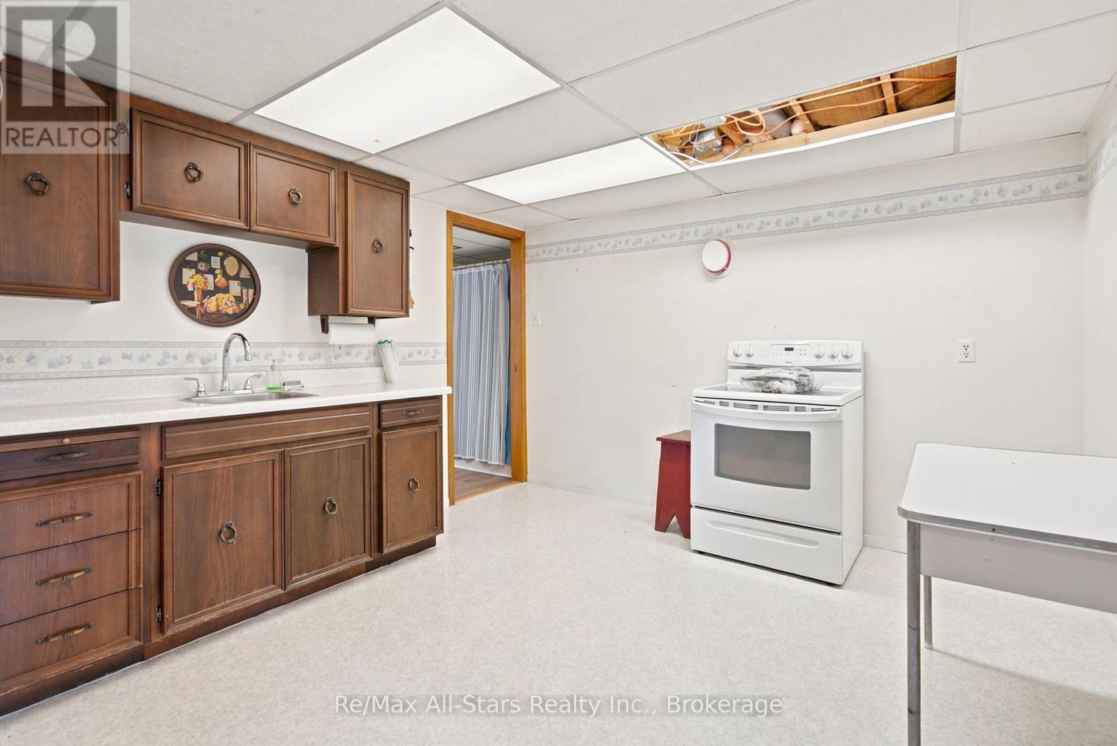 18050 Nesbitt Line Property Photo 18