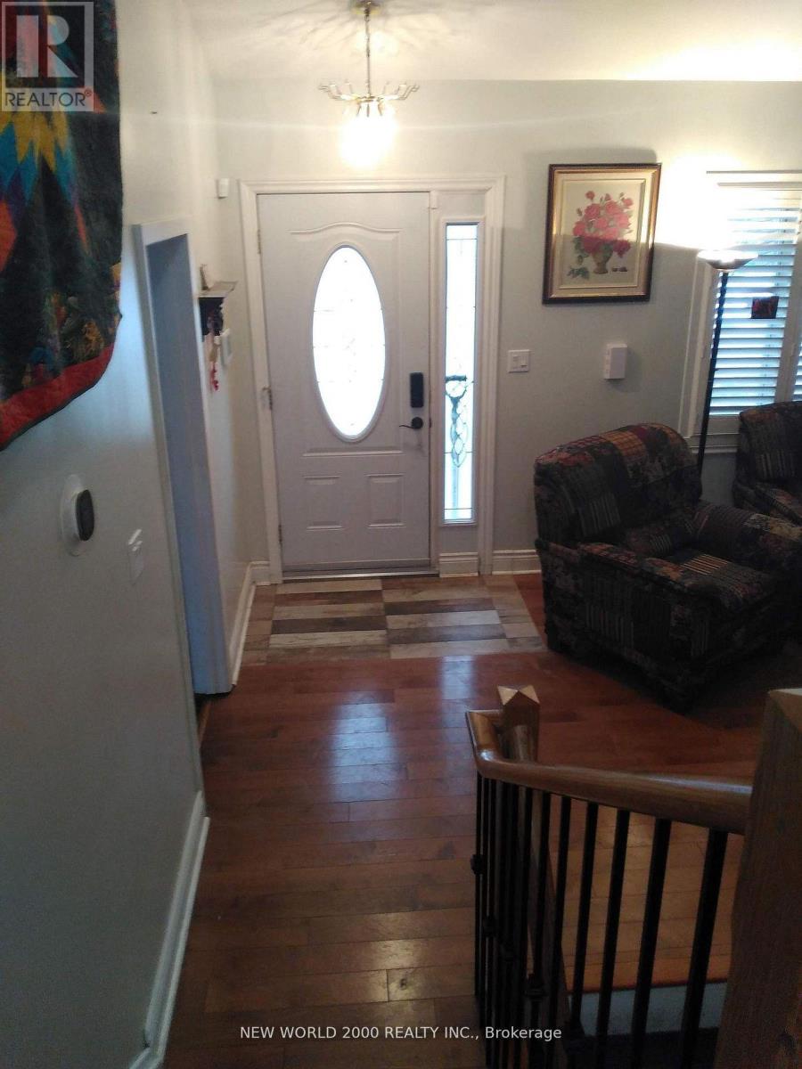 920 Greenwood Crescent Property Photo 4