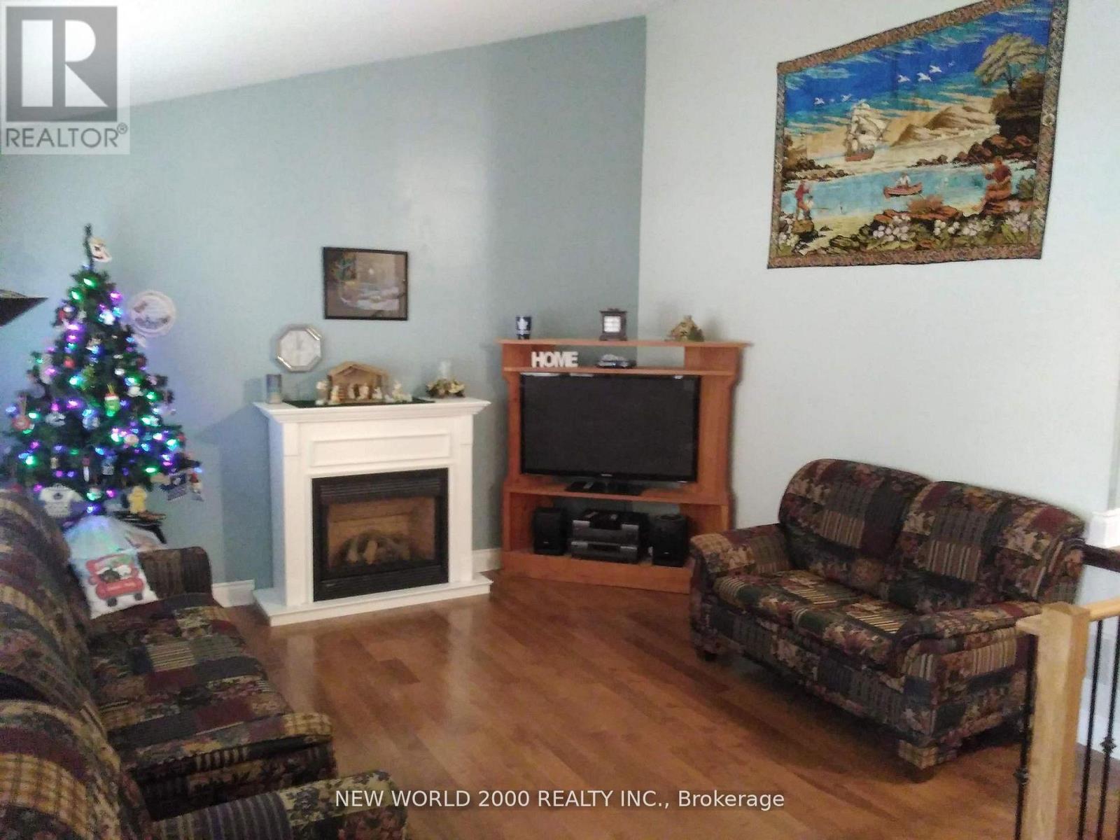 920 Greenwood Crescent Property Photo 9