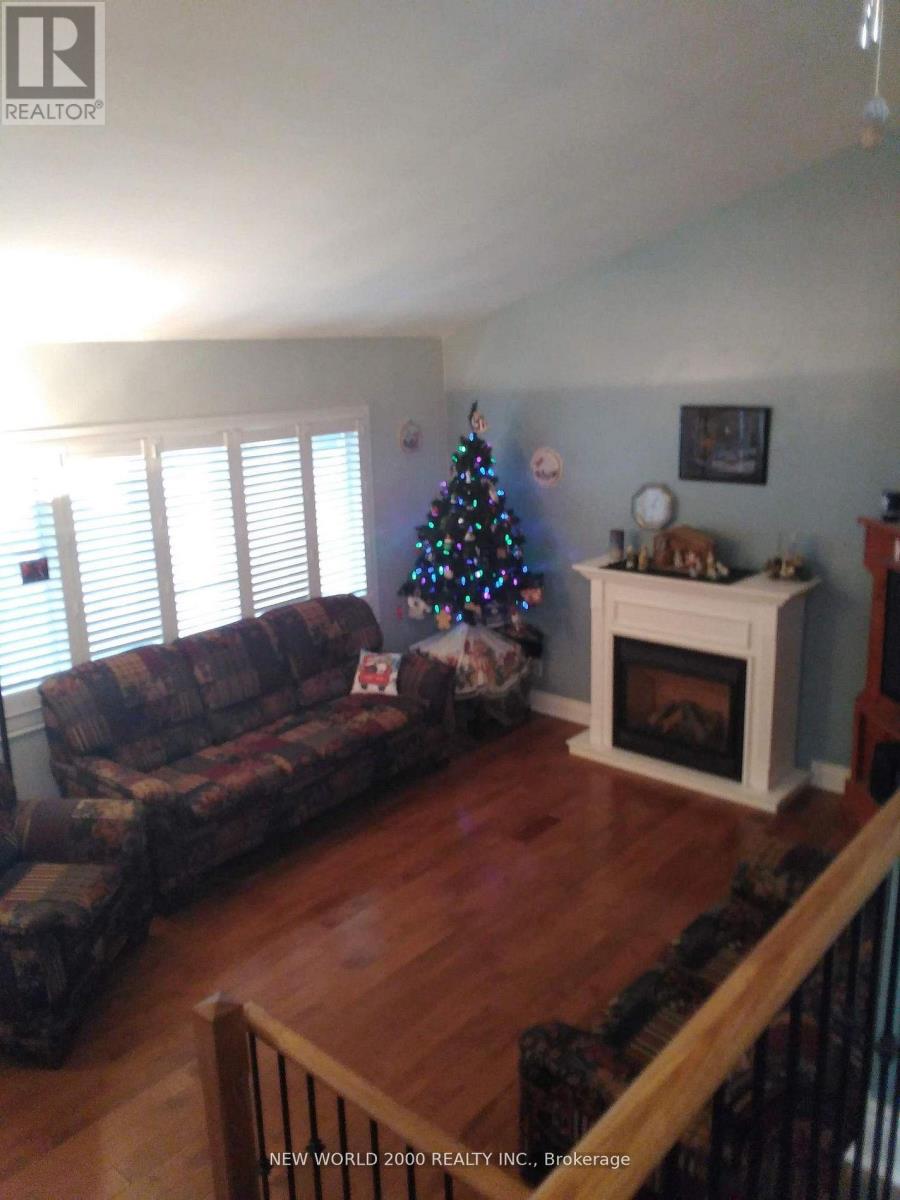 920 Greenwood Crescent Property Photo 10