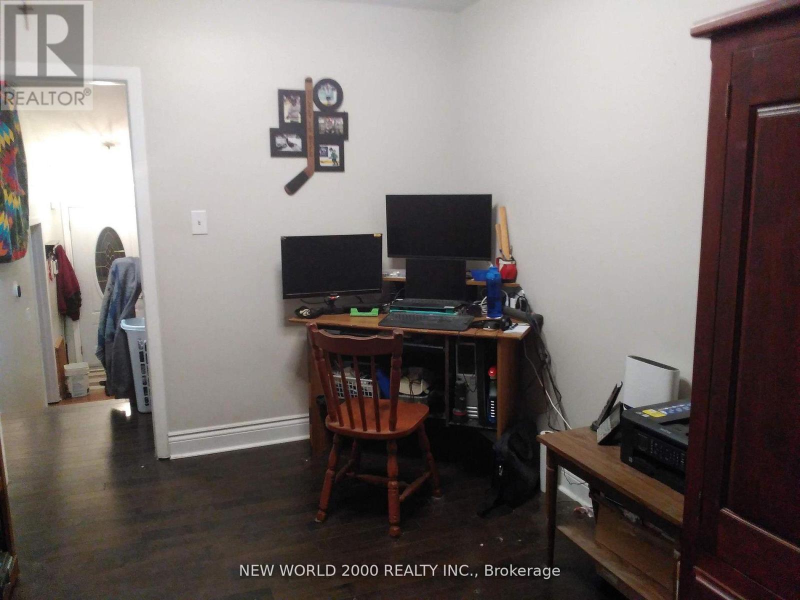 920 Greenwood Crescent Property Photo 20