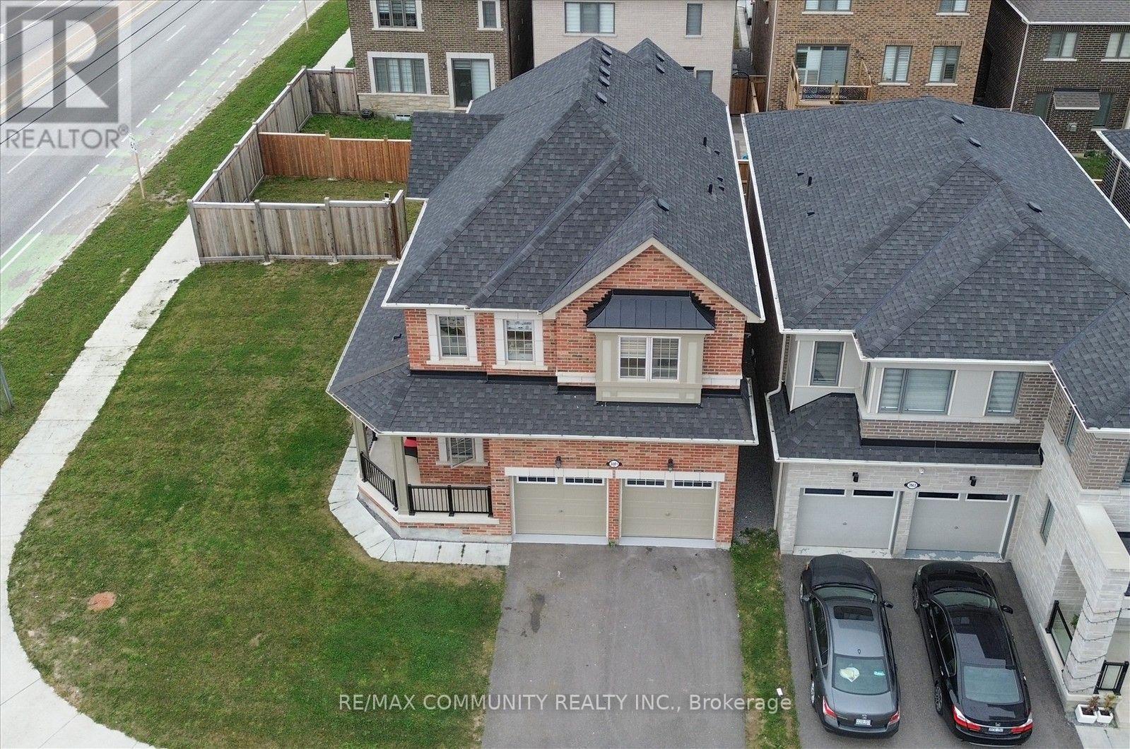 3001 Hollyberry Trail Property Photo 8
