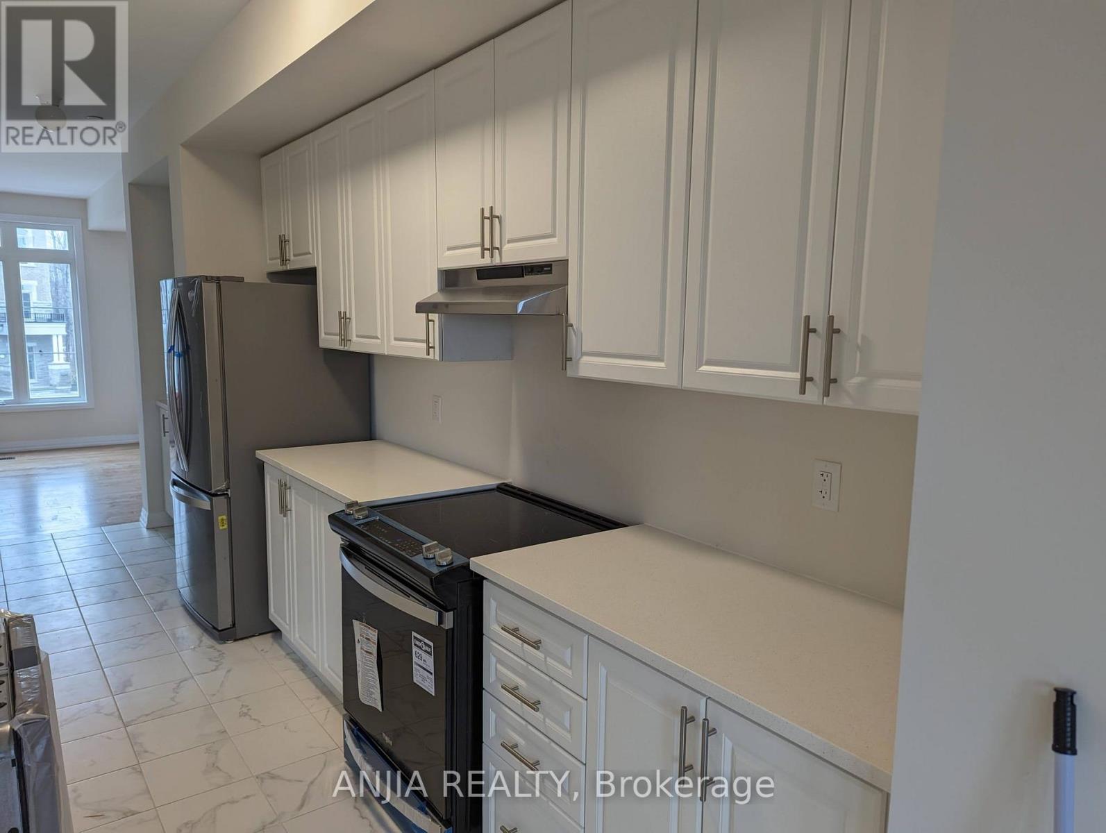 16 Coote Court Property Photo 3