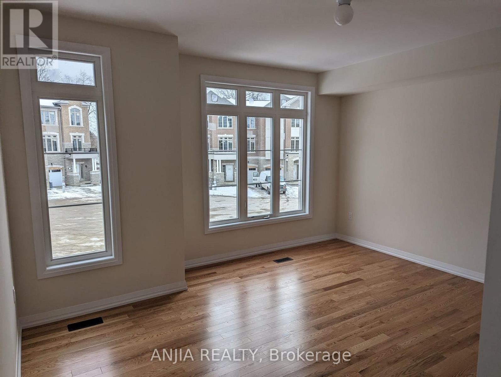 16 Coote Court Property Photo 10