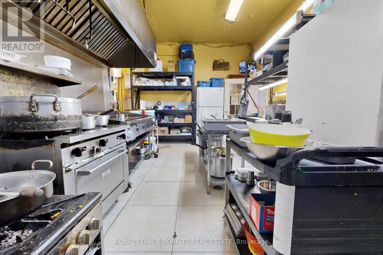 2633 Eglinton Avenue E Property Photo 14