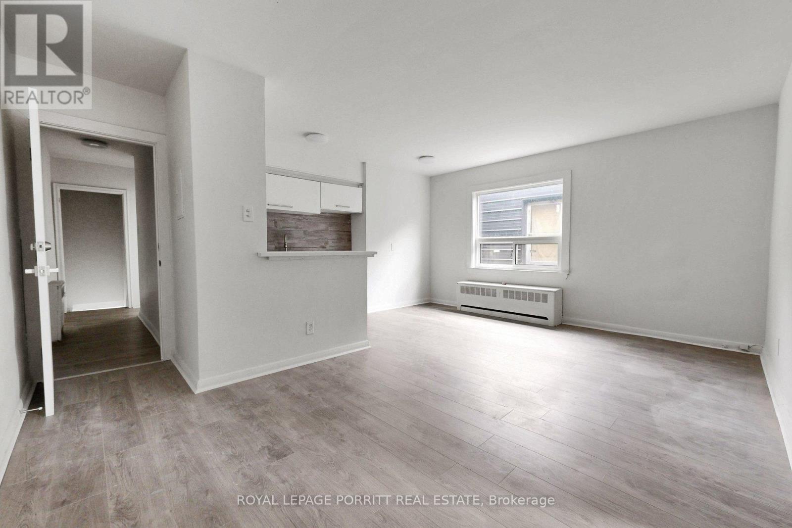 2633 Eglinton Avenue E Property Photo 32