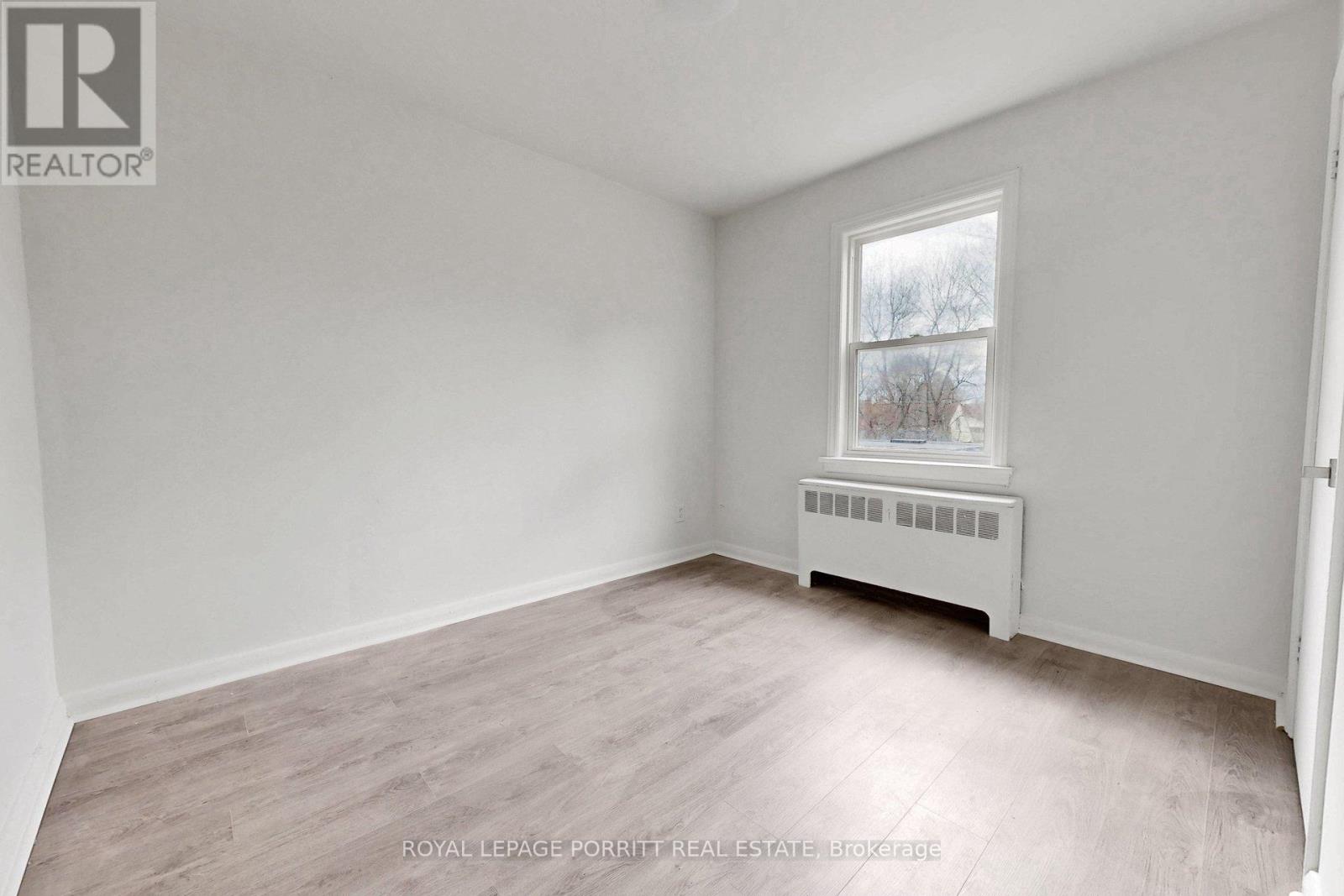2633 Eglinton Avenue E Property Photo 37