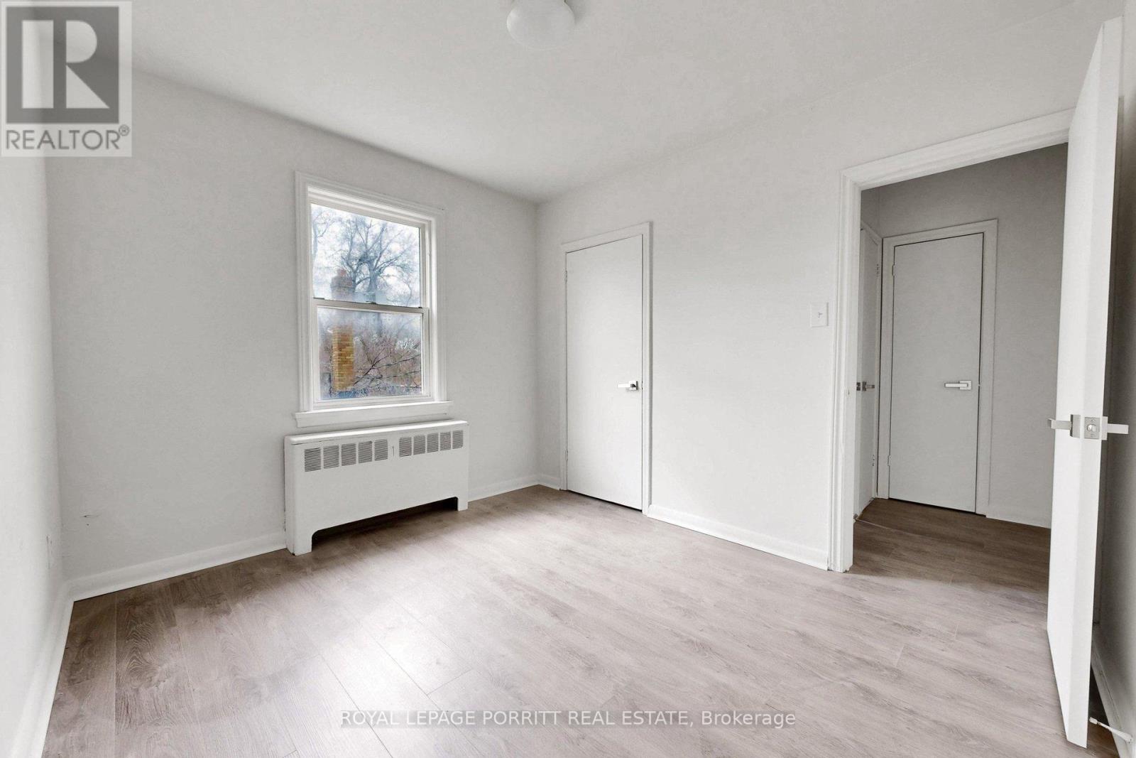 2633 Eglinton Avenue E Property Photo 38