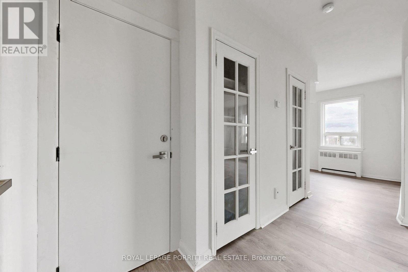 2633 Eglinton Avenue E Property Photo 40
