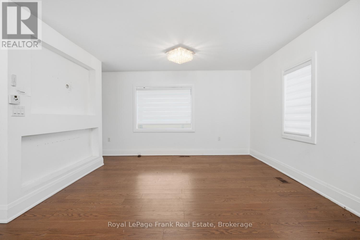 3531 Simcoe Street N Property Photo 14