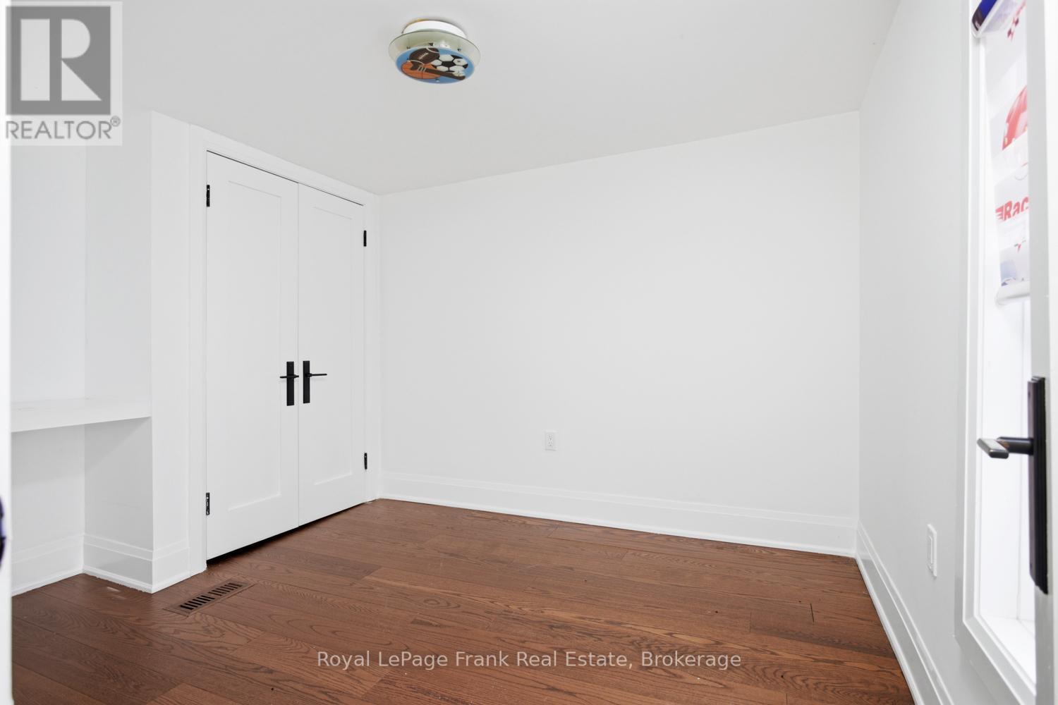 3531 Simcoe Street N Property Photo 16