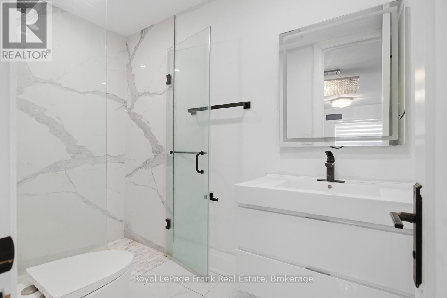 3531 Simcoe Street N Property Photo 20
