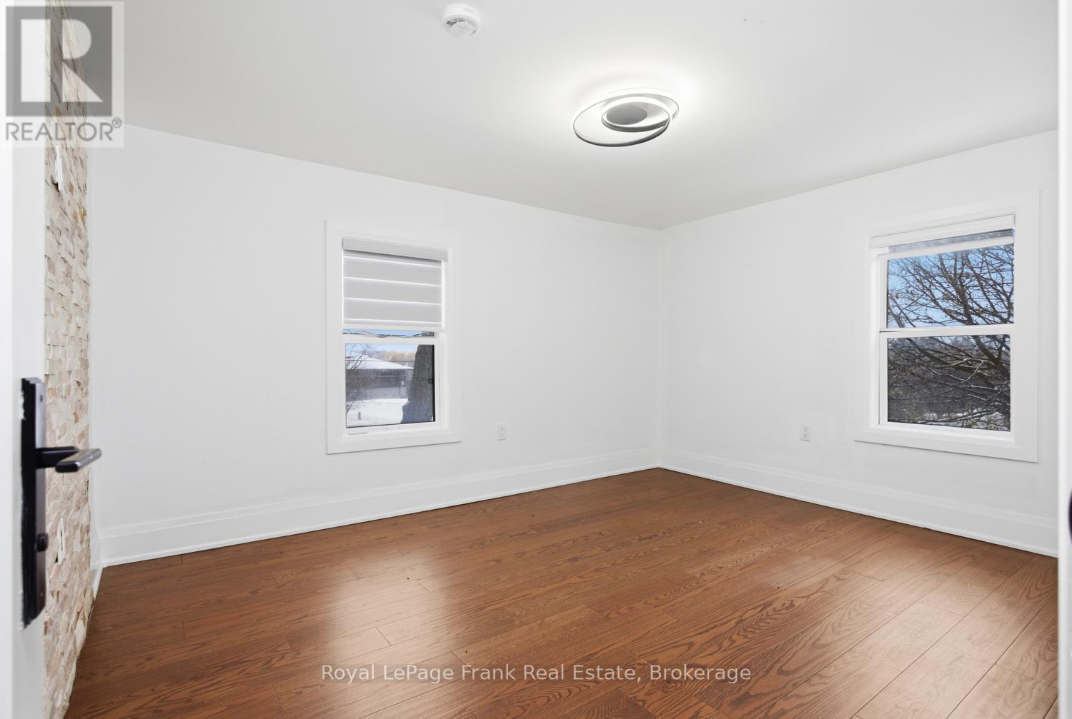 3531 Simcoe Street N Property Photo 21